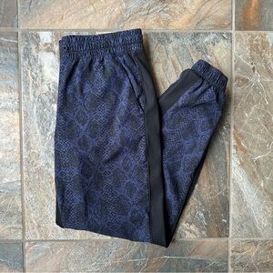 Athleta Brooklyn Jogger Pant in Dress Blue Python Print Women's Size 6